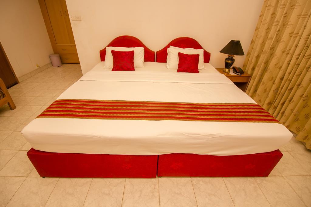 Laurel Hotels Ltd. Dhaka Zimmer foto